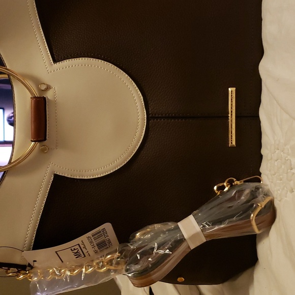 MKF Collection - Picture 6 of 7